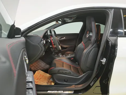 Mercedes-Benz Mercedes-Benz CLA