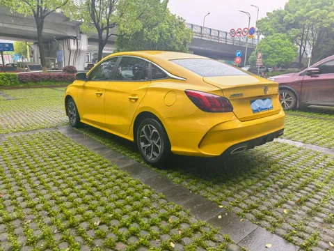 MG MG5