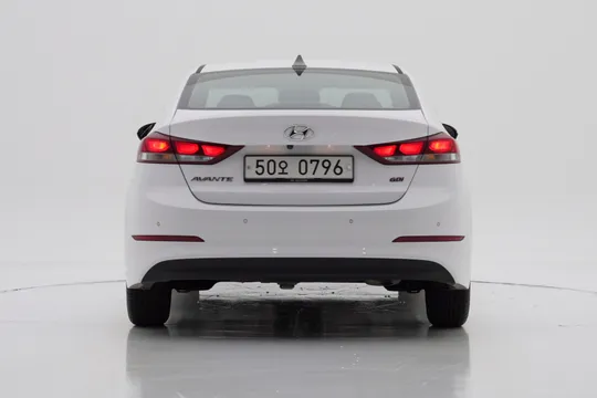 Hyundai Elantra (Avante)