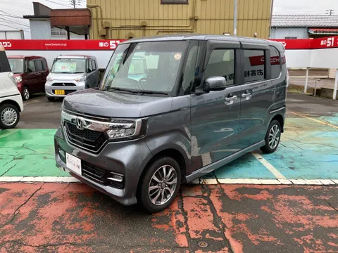 Honda N-BOX Custom