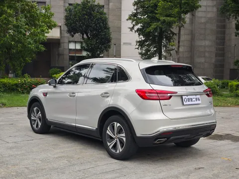 Hongqi HS5