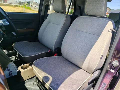 Daihatsu Mira Tocot