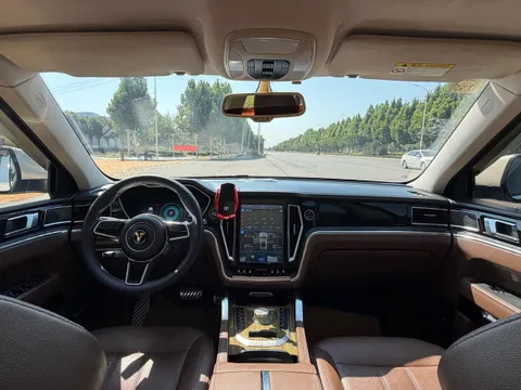 Zotye T700