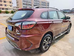 Venucia T70