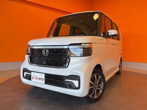 Honda N-BOX Custom