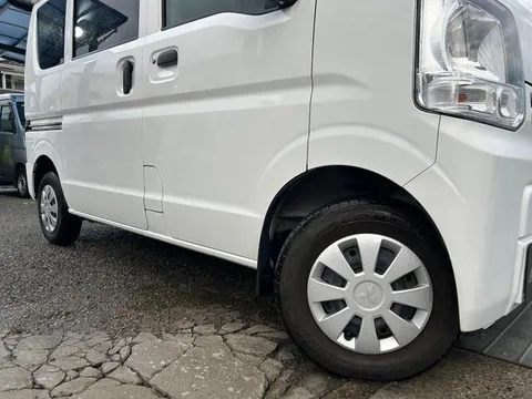 Mitsubishi Minicab Van