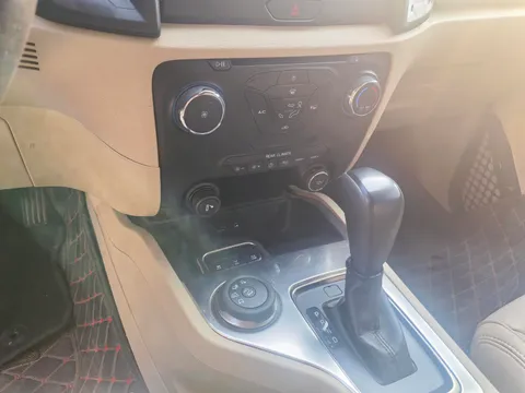 Ford Everest