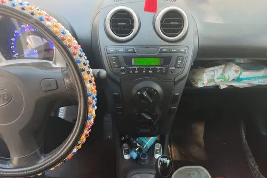 BYD F0
