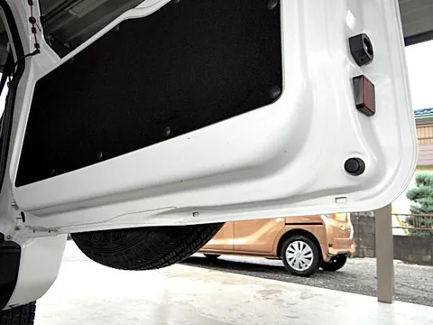 Nissan KIX