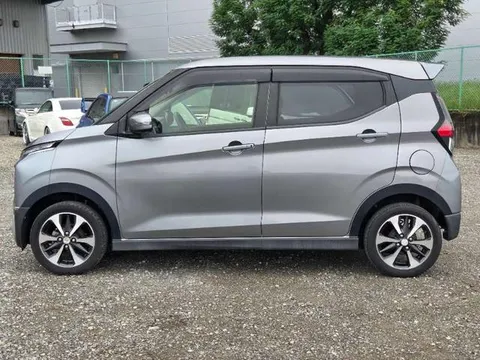 Mitsubishi eK X