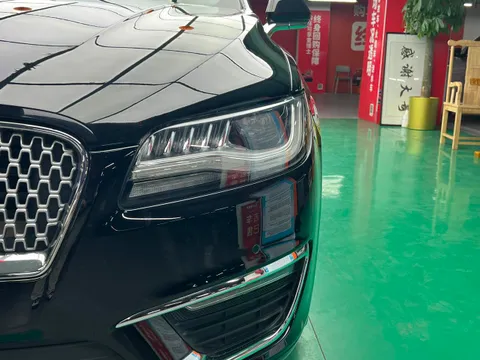 Lincoln MKZ