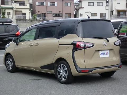 Toyota Sienta