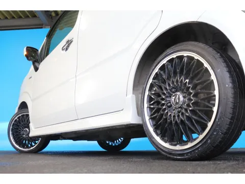 Suzuki Wagon R Stingray
