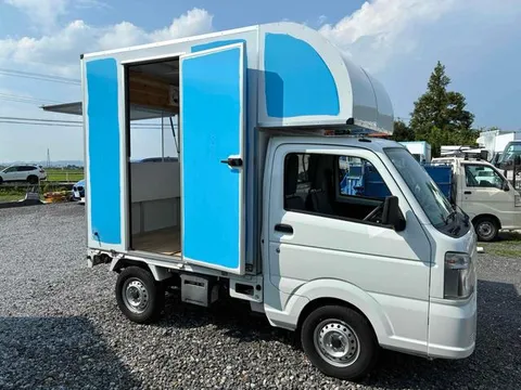 Mazda Scrum Truck