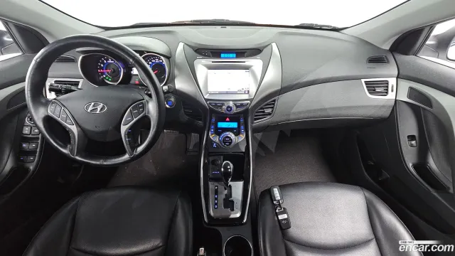 Hyundai Elantra (Avante)