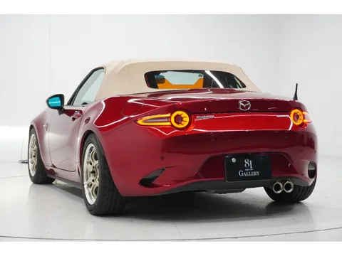 Mazda MX-5 (Roadster)