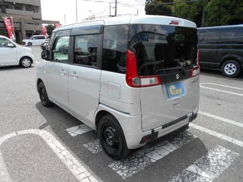 Suzuki Spacia