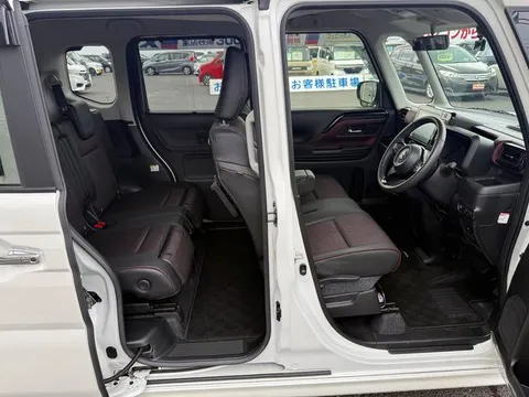 Suzuki Spacia Custom