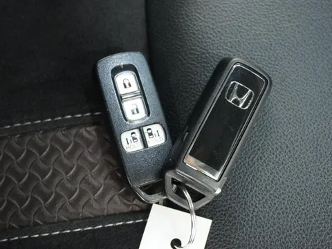 Honda N-BOX Custom