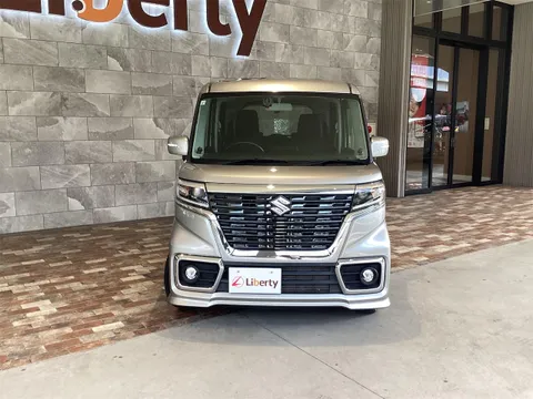 Suzuki Spacia Custom