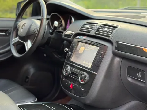 Mercedes-Benz R-Class