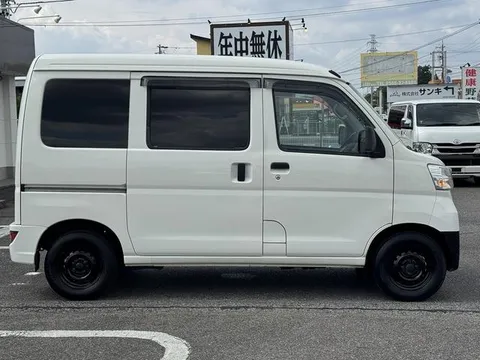 Daihatsu Hijet Cargo