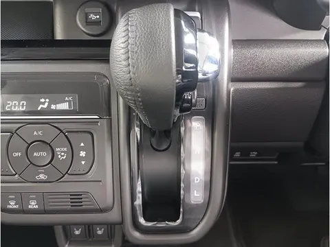 Suzuki Spacia Custom