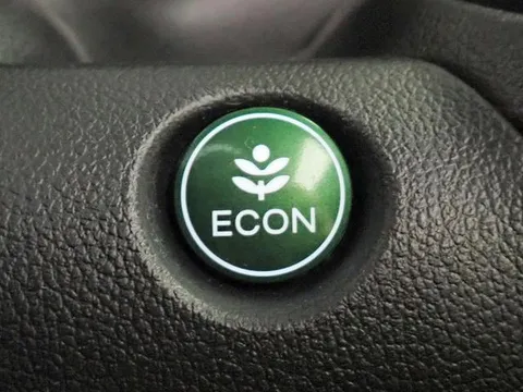 Honda N-BOX Slash