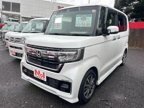 Honda N-BOX Custom
