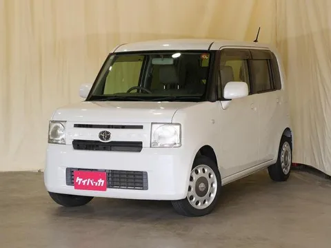 Toyota Pixis Space