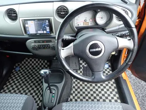 Daihatsu Mira Gino