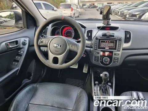 Kia Cerato (Forte)