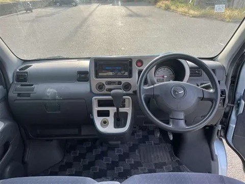 Daihatsu Atrai Wagon