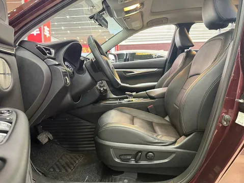 Infiniti QX50