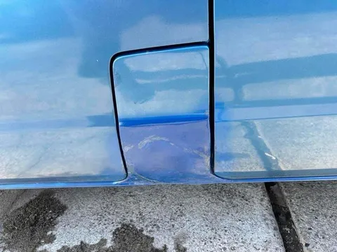 Nissan Clipper Van