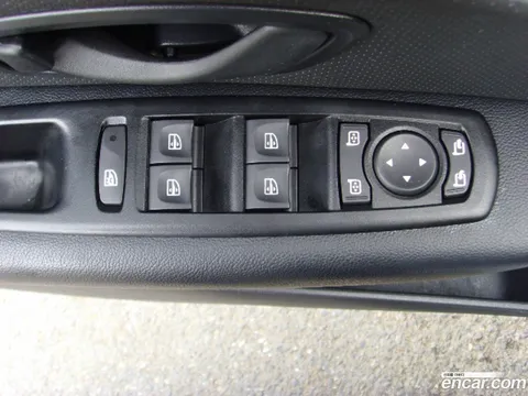Renault SM3