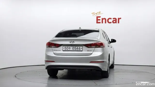 Hyundai Elantra (Avante)