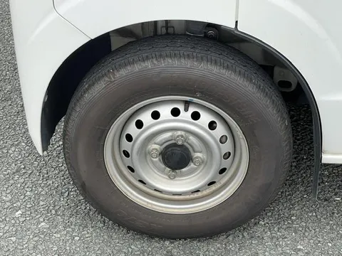 Mitsubishi Minicab Van