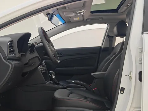 Hyundai Elantra (Avante)