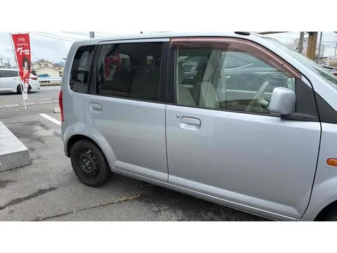 Nissan Otti