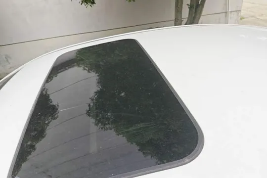 Geely Binray