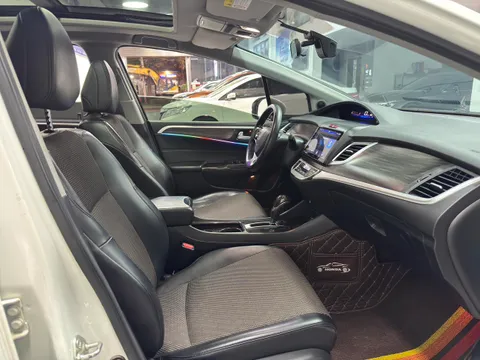 Honda Jade