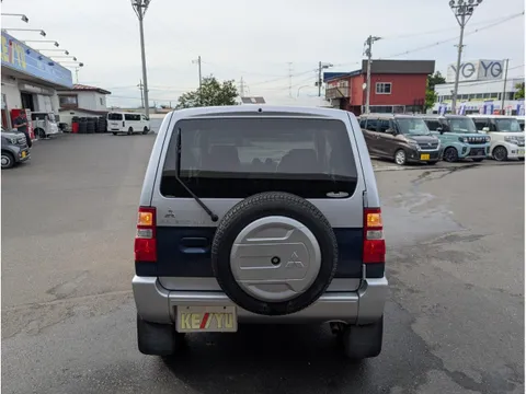 Mitsubishi Pajero Mini