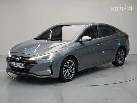 Hyundai Elantra (Avante)