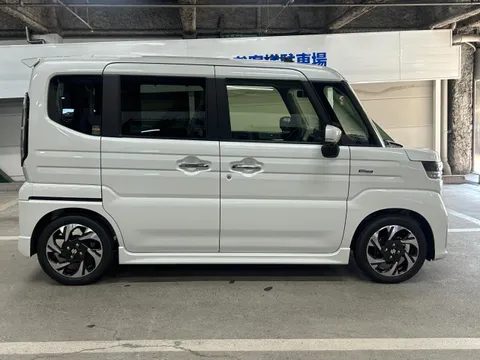 Suzuki Spacia Custom