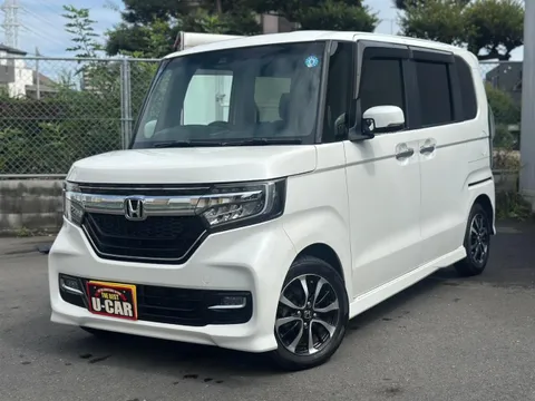 Honda N-BOX Custom