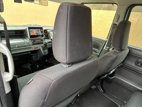 Suzuki Spacia Gear