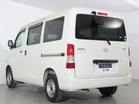 Toyota TownAce Van