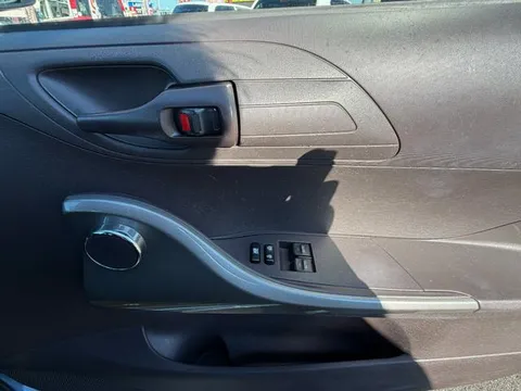 Toyota iQ