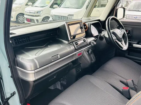 Suzuki Spacia Gear